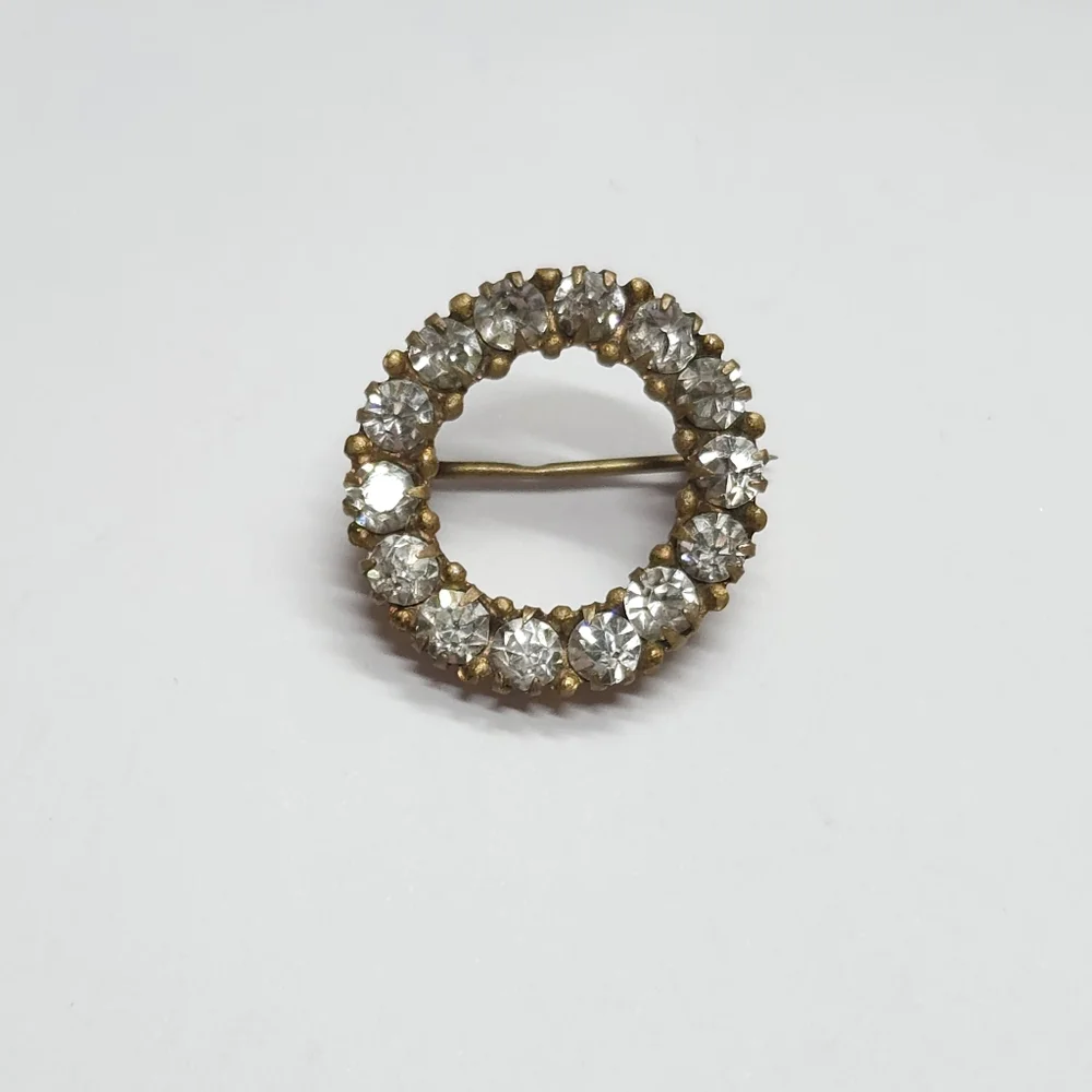 Antique Gold Plated Crystal Open Circle Brooch